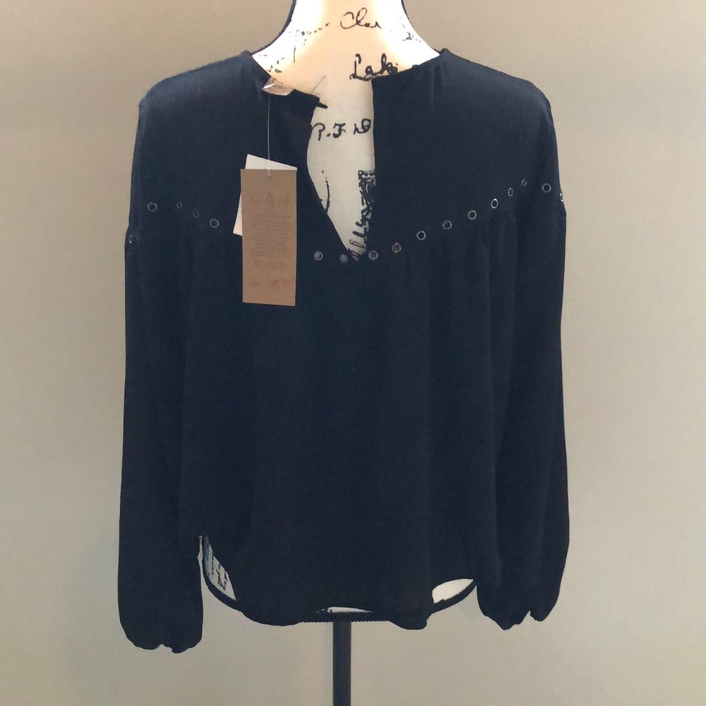 PaperCrane Long Sleeve Blouse - Picture 4 of 8